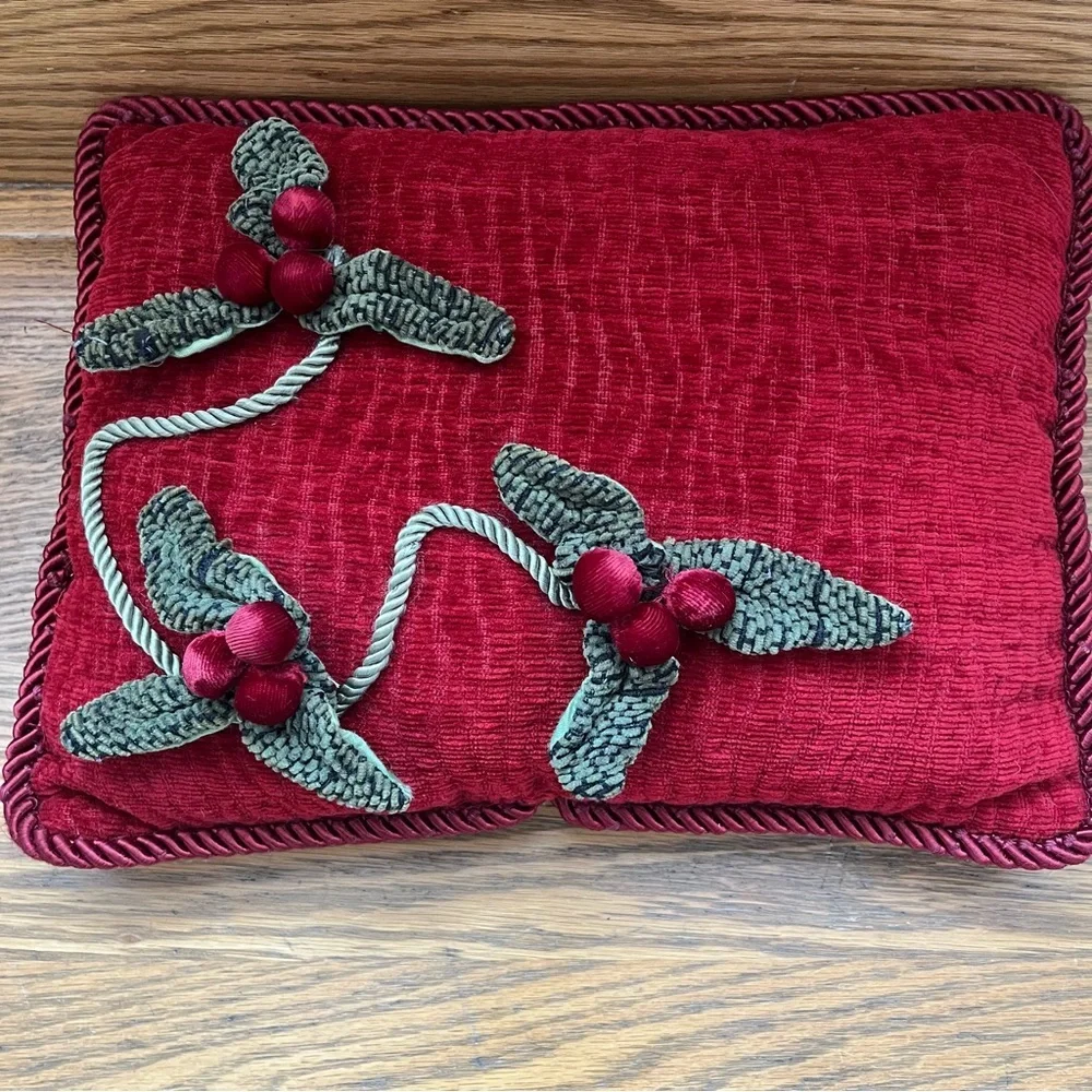 Holiday accent pillow with decorative holly berries. 9-1/2 x 13.